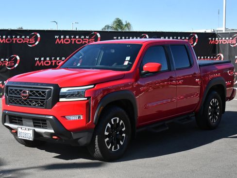 Used 2023 Nissan Frontier Pro-X w/ Technology Package image 3