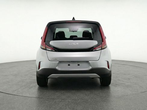 Used 2025 Kia Soul LX w/ LX Technology Package image 7