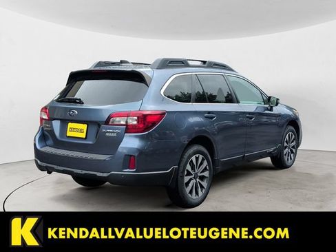 Used 2017 Subaru Outback 2.5i Limited AWD/4WD image 5