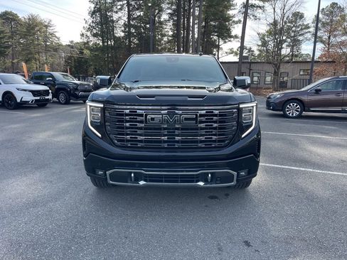 Used 2025 GMC Sierra 1500 Denali Ultimate image 3