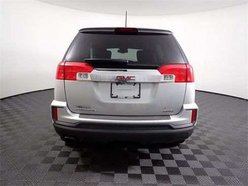 Used 2017 GMC Terrain SLE image 11