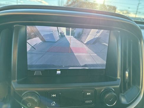 Used 2019 Chevrolet Colorado Z71 image 28