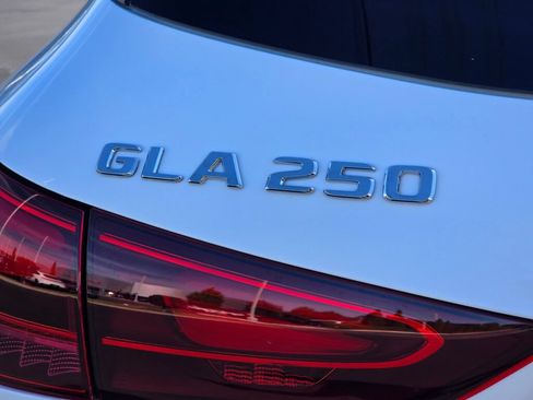 New 2026 Mercedes-Benz GLA 250 4MATIC image 31