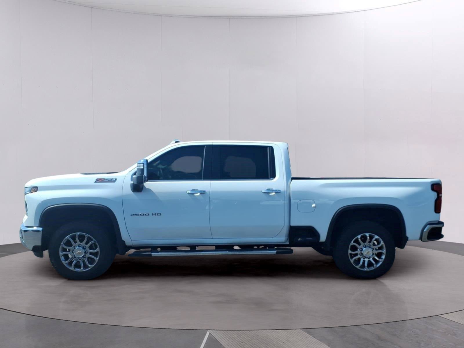 Used 2026 Chevrolet Silverado 2500 LTZ w/ LTZ Convenience Package AWD/4WD image 2