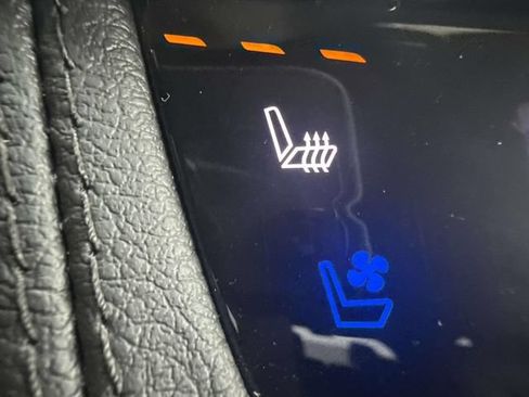 Certified 2024 Cadillac XT6 Premium Luxury AWD/4WD image 47