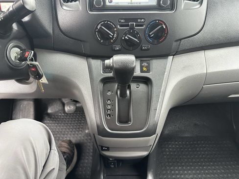 Used 2019 Nissan NV200 SV w/ Navigation Package FWD image 18