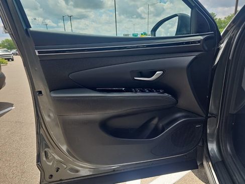 Used 2022 Hyundai Tucson Limited AWD/4WD image 10