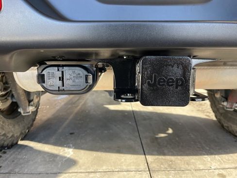 Used 2022 Jeep Wrangler Rubicon w/ Cold Weather Group image 8