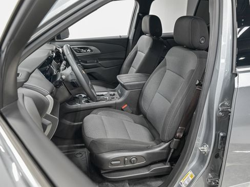 Used 2023 Chevrolet Traverse LT w/ LPO, Floor Liner Package AWD/4WD image 16