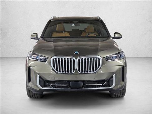 New 2026 BMW X5 xDrive40i w/ Parking Assistance Package image 2