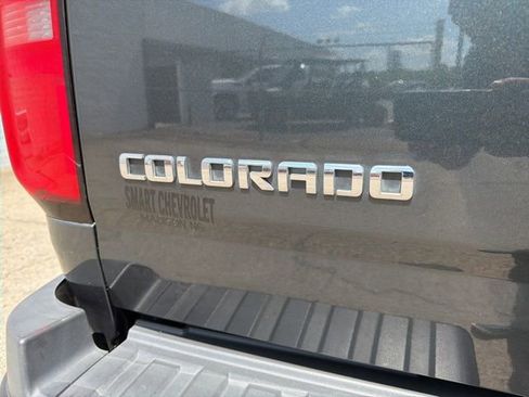 Used 2018 Chevrolet Colorado Z71 image 16