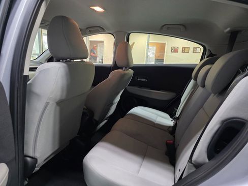 Used 2021 Honda HR-V LX image 19