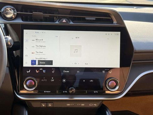 Used 2025 Lexus RZ 450e Premium w/ Technology Package image 10