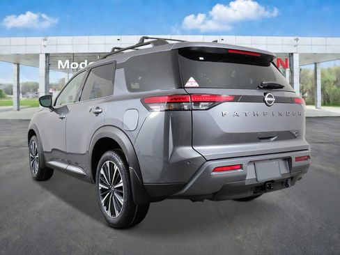 New 2026 Nissan Pathfinder Platinum AWD/4WD image 3