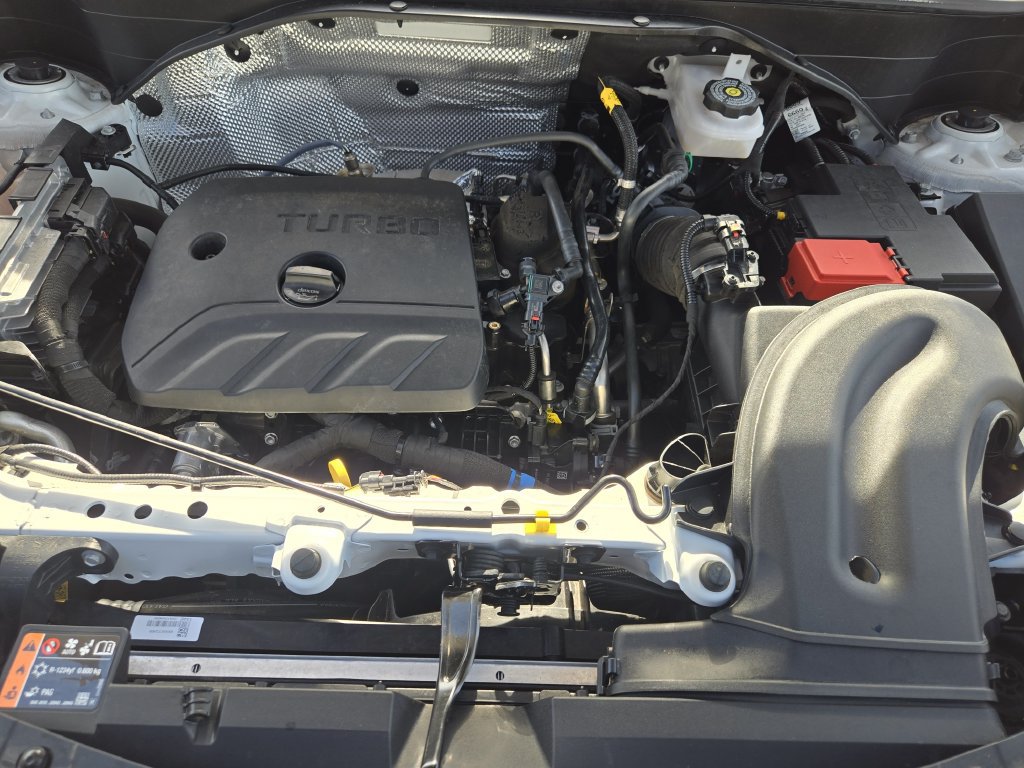 Used 2024 Buick Encore GX Preferred w/ Comfort Package FWD image 25