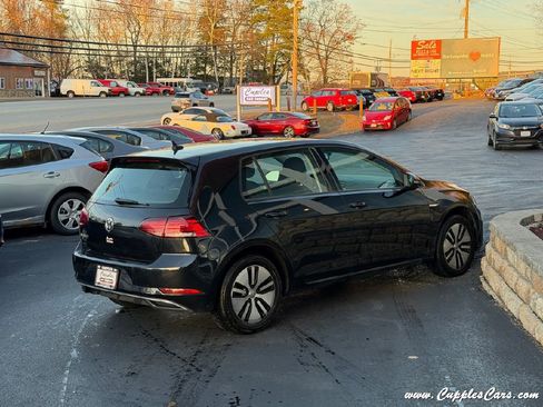 Used 2019 Volkswagen e-Golf SE w/ Driver Assistance Package image 9