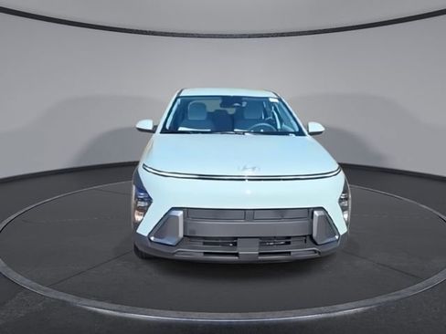 New 2026 Hyundai Kona SE image 3