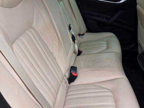 Used 2015 Maserati Ghibli S Q4 AWD/4WD image 41