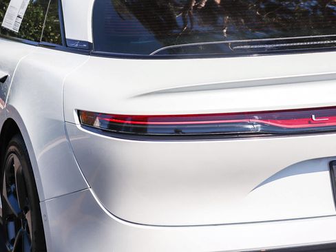 Used 2025 Lucid Air Touring AWD/4WD image 9
