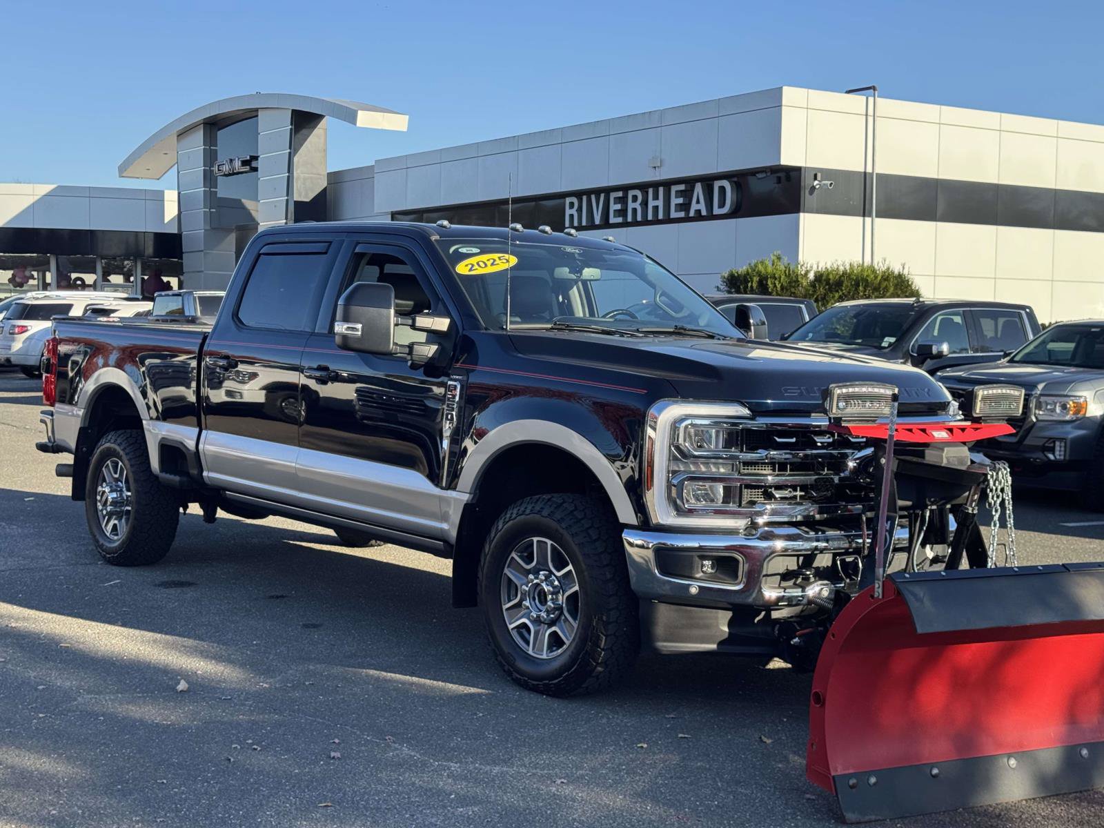 Used 2025 Ford F250 Lariat w/ Lariat Ultimate Package AWD/4WD image 2