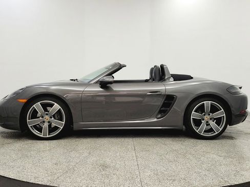 Used 2022 Porsche 718 Boxster RWD image 2