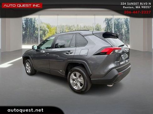Used 2023 Toyota RAV4 LE AWD/4WD image 7