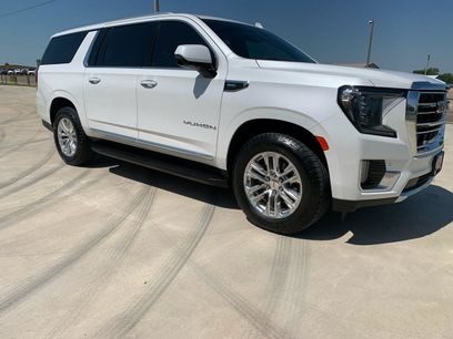 Used 2021 GMC Yukon XL SLT w/ SLT Premium Package