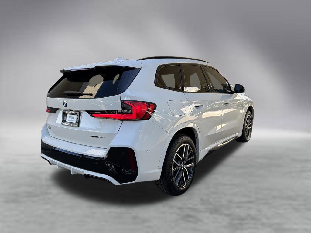 Used 2026 BMW X1 xDrive28i AWD/4WD image 3