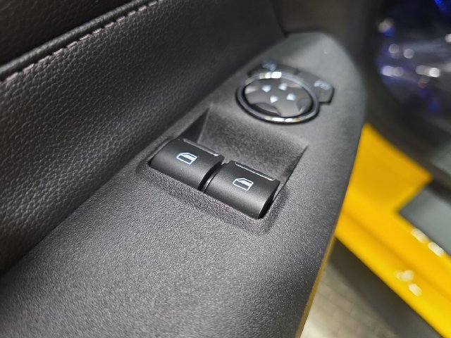 Used 2015 Ford Mustang GT Premium RWD image 24