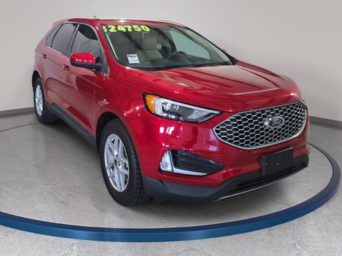 Used 2024 Ford Edge SEL w/ Convenience Package AWD/4WD image 4