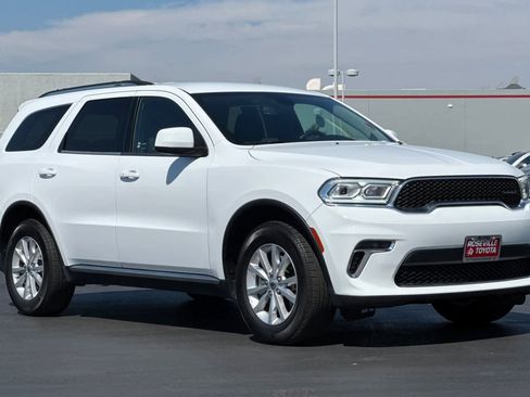 Used 2022 Dodge Durango SXT image 5