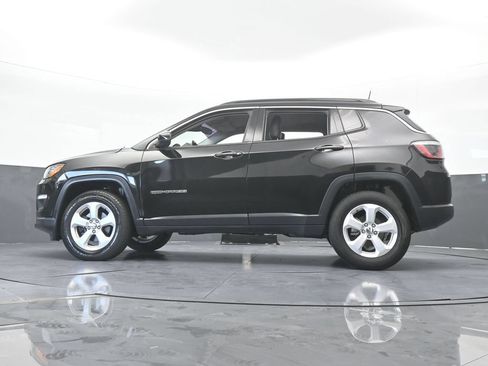 Used 2018 Jeep Compass Latitude w/ Popular Equipment Group AWD/4WD image 59