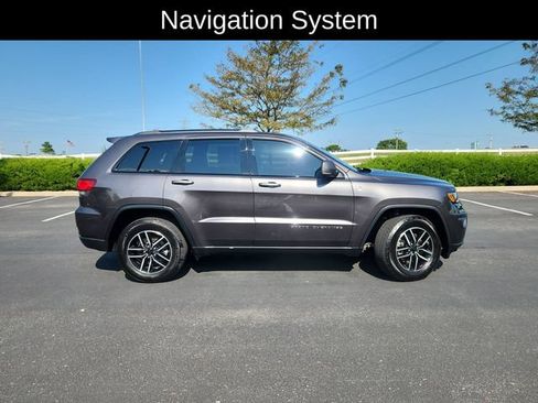 Used 2021 Jeep Grand Cherokee Trailhawk w/ Premium Lighting Group AWD/4WD image 10