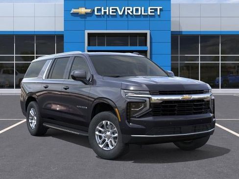 New 2026 Chevrolet Suburban LS image 7