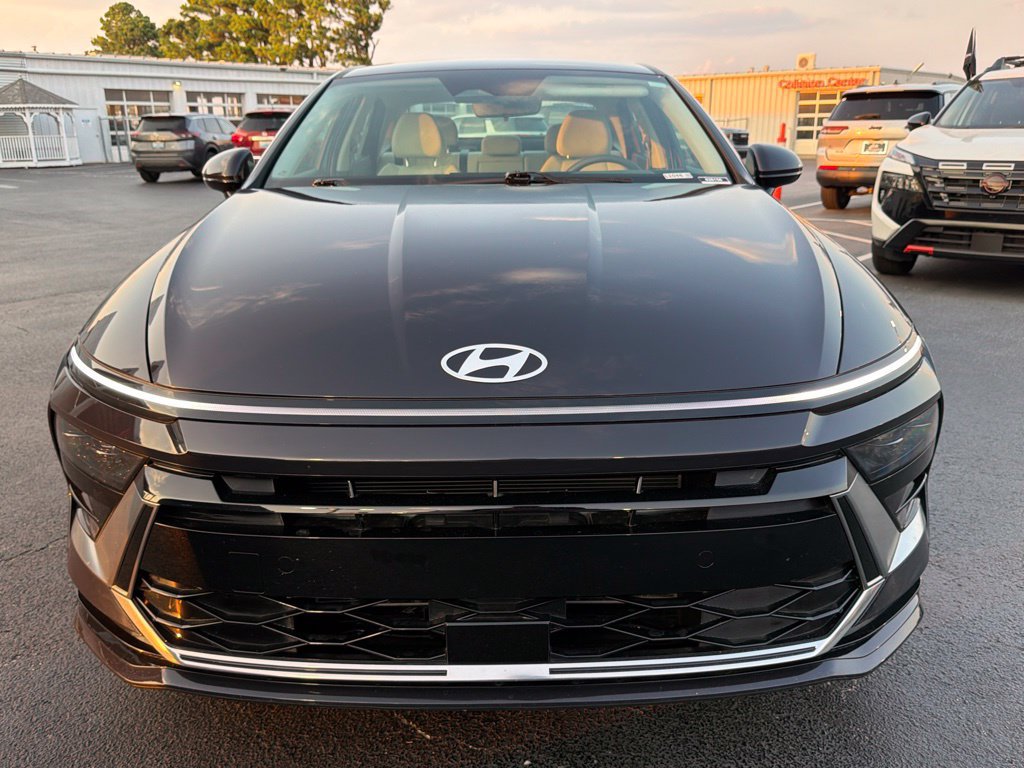 Used 2025 Hyundai Sonata SEL FWD image 9
