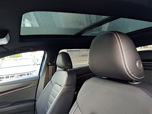 New 2026 Volkswagen Atlas Cross Sport SEL R-Line image 8