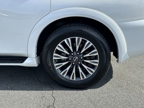 Used 2024 Nissan Armada SL w/ Midnight Edition Package image 21