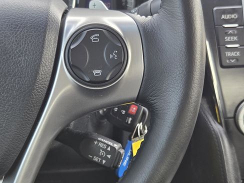 Used 2012 Toyota Camry SE FWD image 25