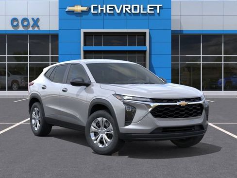 New 2026 Chevrolet Trax LS FWD image 7