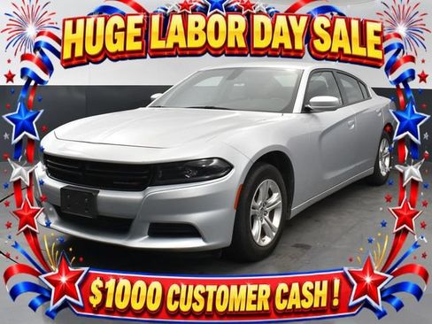 Used 2022 Dodge Charger SXT RWD image 1