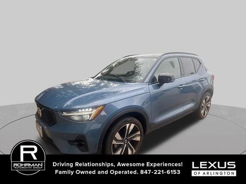 Used 2024 Volvo XC40 B5 Plus w/ Protection Package Premier AWD/4WD image 1