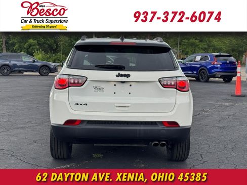 Used 2018 Jeep Compass Latitude w/ Popular Equipment Group AWD/4WD image 5