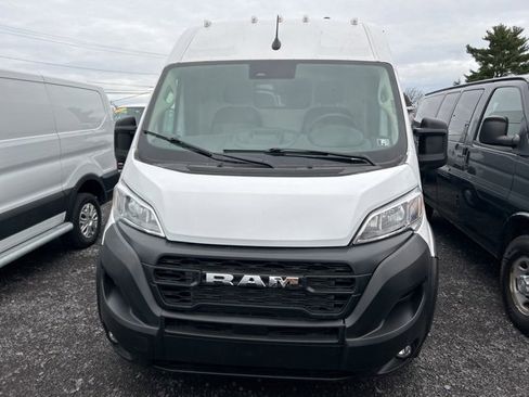 Used 2025 RAM ProMaster 3500 w/ Convenience Group image 2