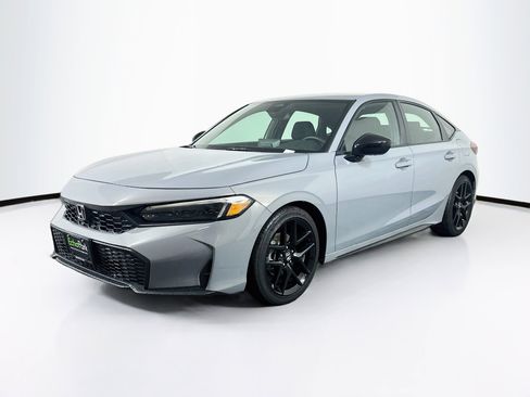 Used 2025 Honda Civic Sport image 3