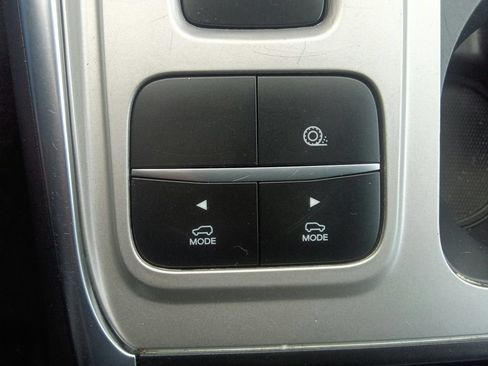 Used 2023 Ford Explorer XLT w/ Equipment Group 202A RWD image 29