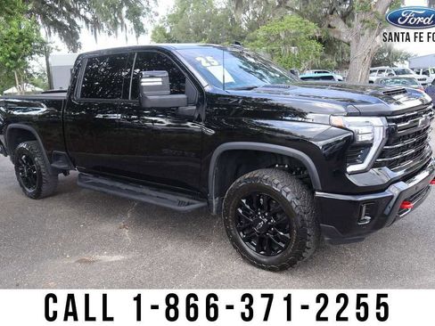Used 2025 Chevrolet Silverado 2500 LTZ w/ LTZ Plus Package AWD/4WD image 5