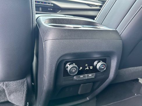 New 2027 Buick Enclave Preferred w/ Power Package FWD image 34