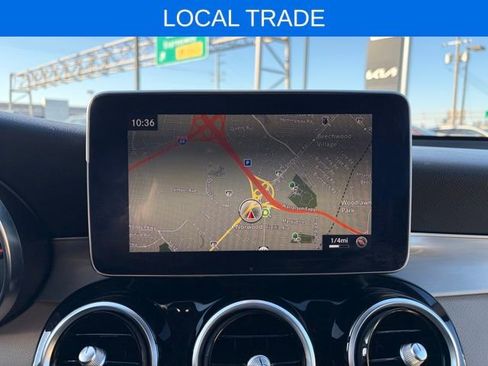 Used 2017 Mercedes-Benz GLC 300 4MATIC image 2