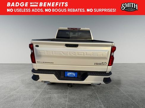 Used 2023 Chevrolet Silverado 1500 High Country w/ Z71 Off-Road Package image 7