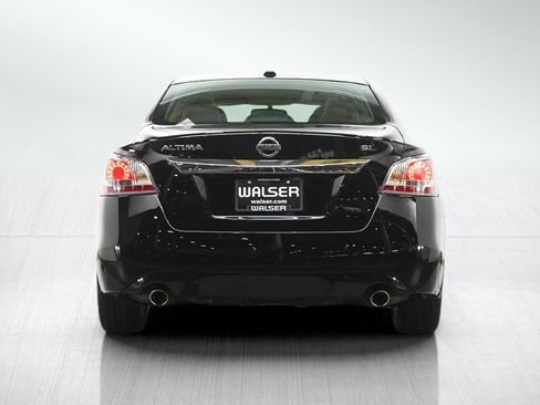 Used 2015 Nissan Altima 2.5 SL w/ Moonroof Package FWD image 4
